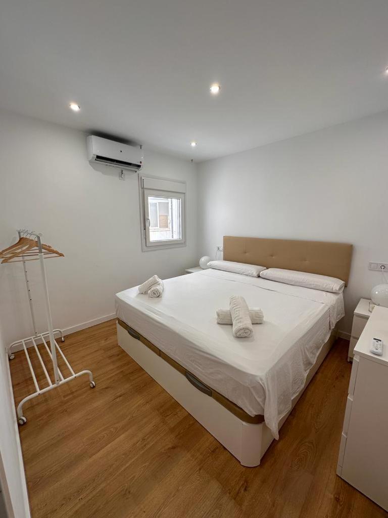 Apartamento San Jorge Premium - Малага Экстерьер фото