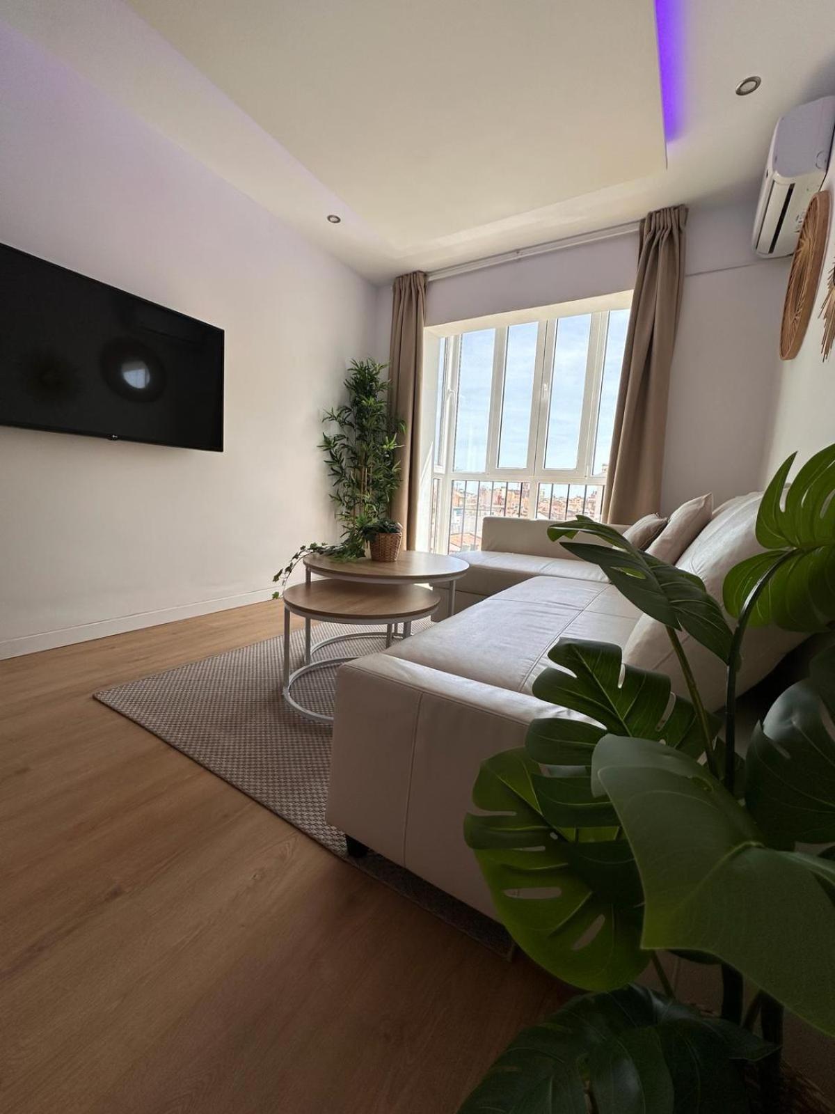 Apartamento San Jorge Premium - Малага Экстерьер фото